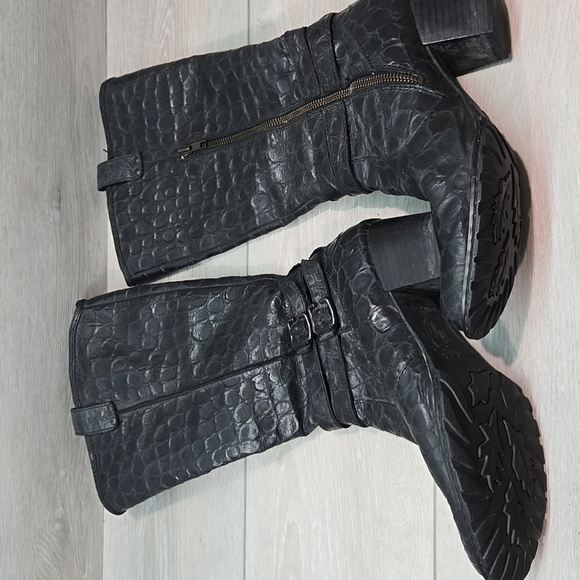 Born Women Tall Black Crocodile-Embossed Knee-High Boots Shoes Sz 9 - Picture 10 of 13